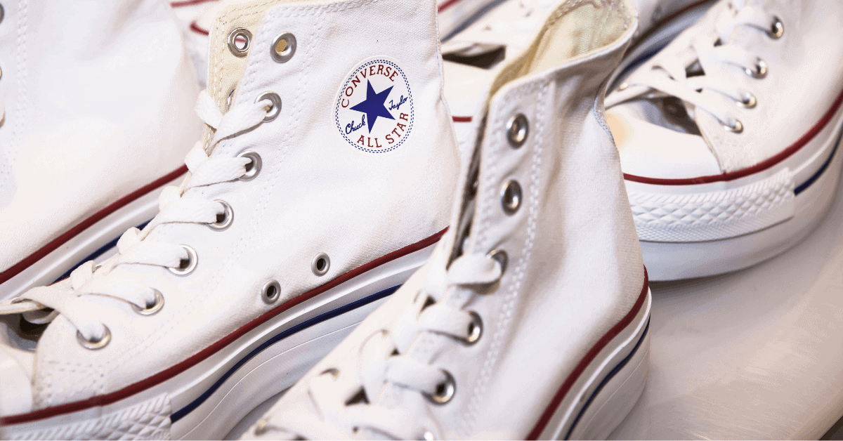 Nettoyer des Converses blanches